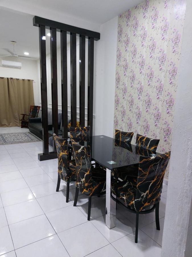 Pelangi Homestay Bota 외부 사진